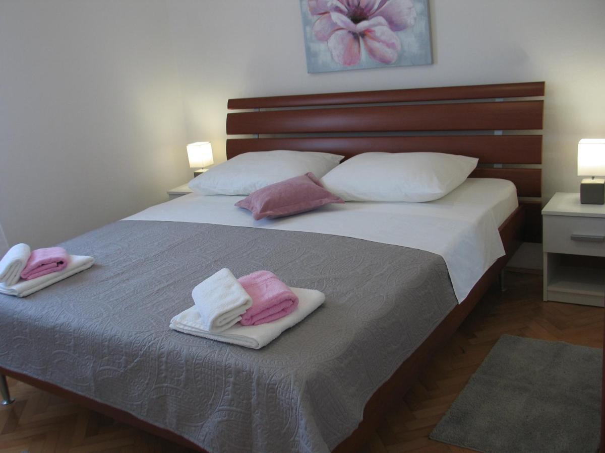 Apartmani Kunteja Pag Town Dış mekan fotoğraf