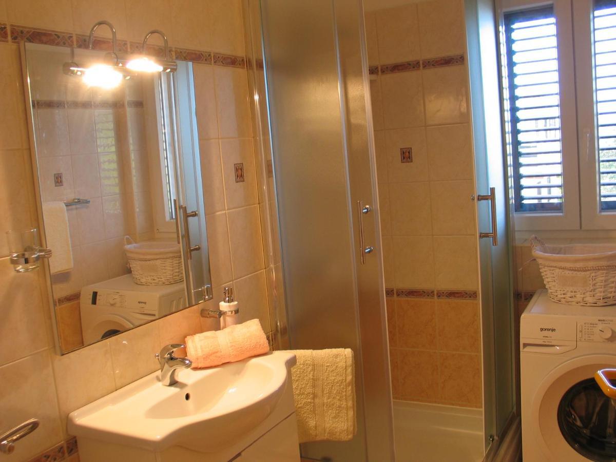 Apartmani Kunteja Pag Town Dış mekan fotoğraf