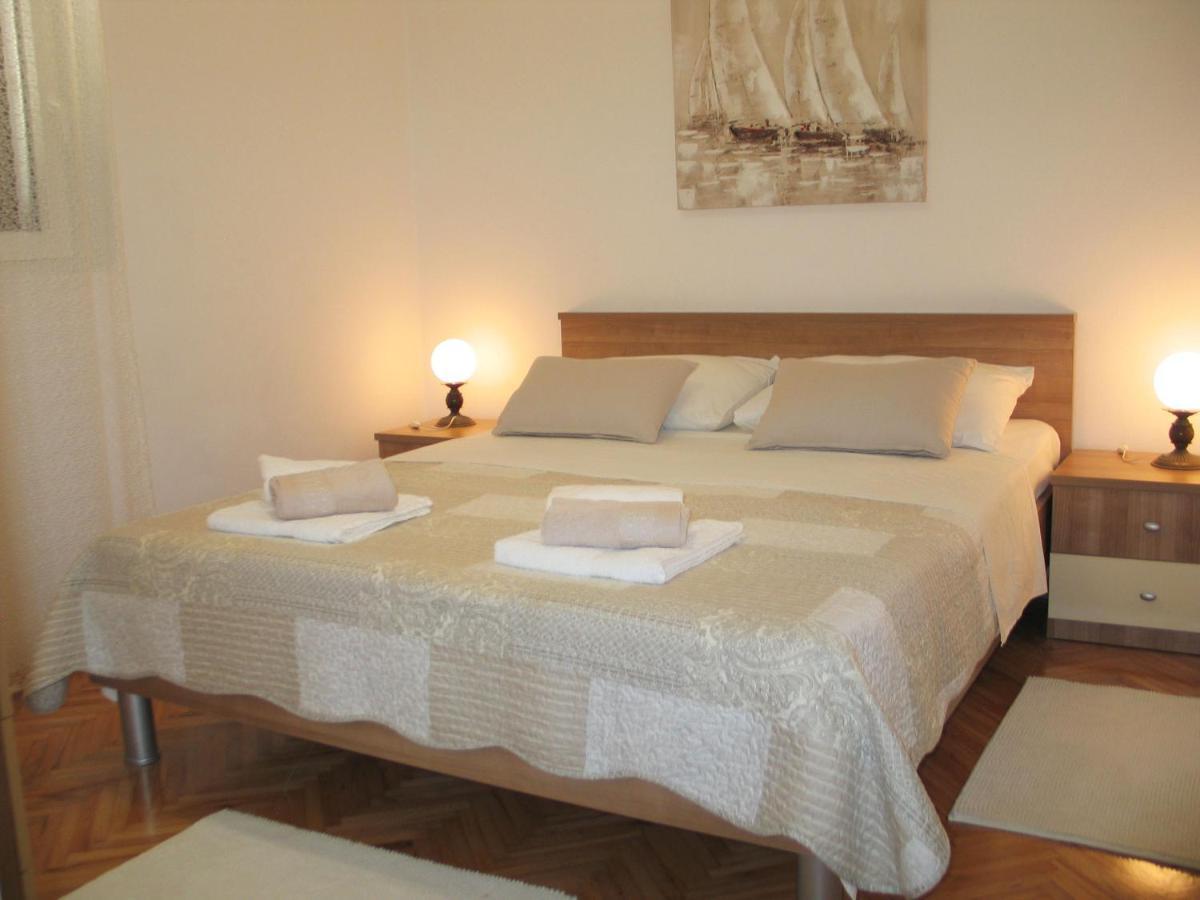 Apartmani Kunteja Pag Town Dış mekan fotoğraf